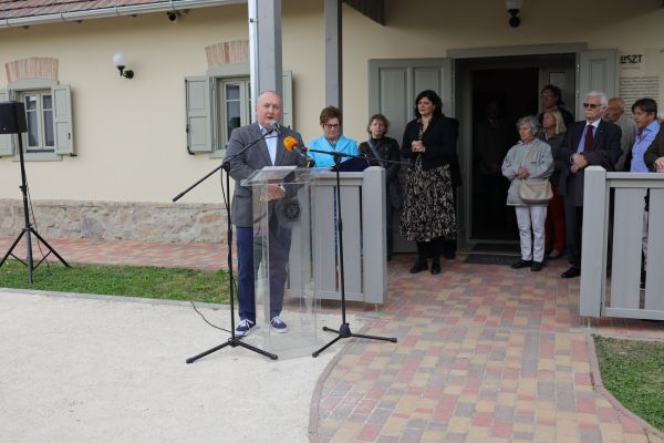 szucs-galeria-240503-str-31B6560528-1B79-4C17-7F52-F41D49CBDD23.jpg