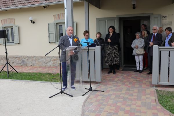 szucs-galeria-240503-str-32F9E84332-44DA-C12B-C421-00D0FF287B6A.jpg