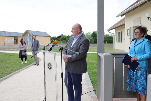 szucs-galeria-240503-str-33FDDBBB97-0806-4A30-08F9-6E7D4D9B4BE3.jpg
