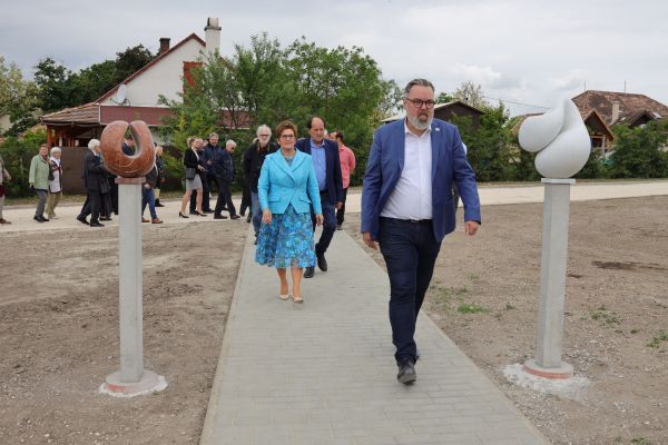 szucs-galeria-240503-str-84jpg28C1A60D-D6DA-AFB2-10EA-3C237F2B08F0.jpg