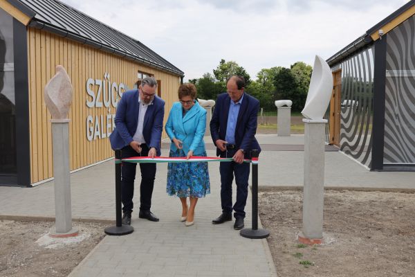 szucs-galeria-240503-str-85jpg2724172A-5C7A-9D44-437F-C727C530B023.jpg