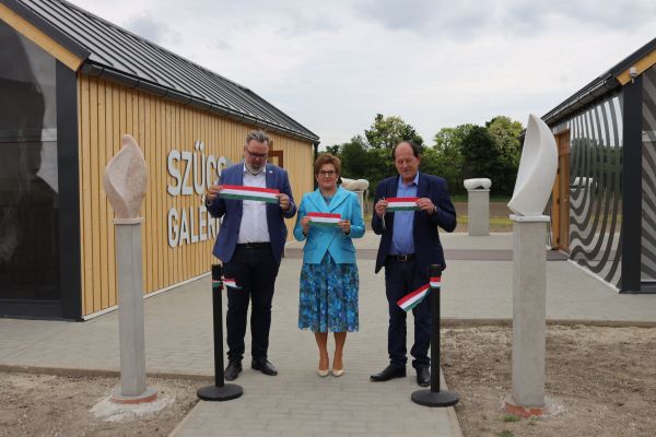 szucs-galeria-240503-str-95jpg4607C25B-AC7F-454B-7C85-6F780FD46AF2.jpg