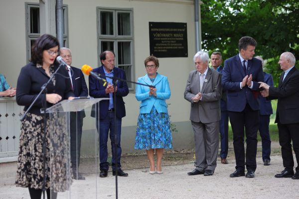 vorosmarty-emlekhaz-240503-str-14jpgCD8A24C4-5952-2975-EFDF-F6770612FF08.jpg