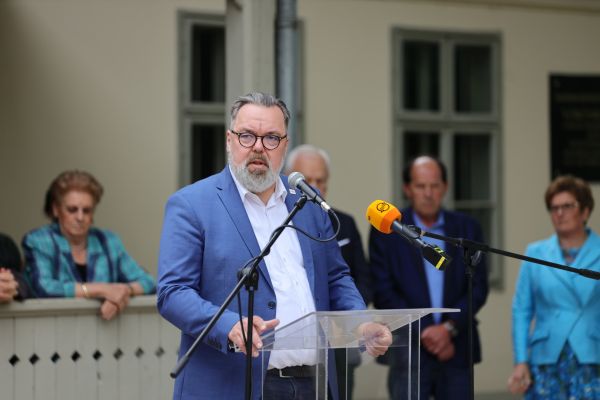 vorosmarty-emlekhaz-240503-str-24jpgD8019C80-52C2-A3A2-2099-3243F63485C6.jpg