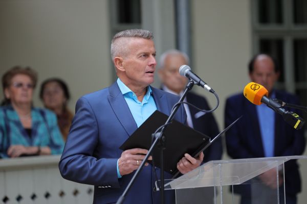 vorosmarty-emlekhaz-240503-str-56jpgF5A06404-60AE-1A93-F48B-65C09803C93D.jpg